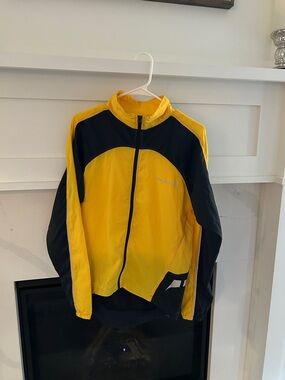 Endura small Yellow and Black Lightweight Zip Cycling Jacket